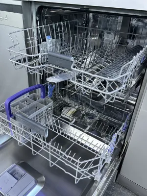 Samostojeca Masina Za Sudje Beko ProSmart Inverter