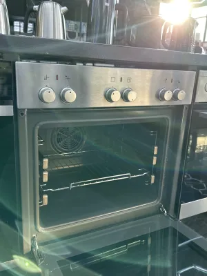 Ugradbena Električna Peć SIEMENS HE300550