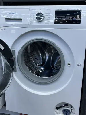 Veš Mašina SIEMENS WAV28M4X3