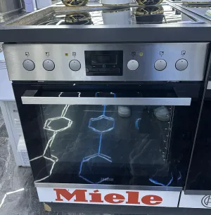 Ugradbeni Elektricni Sporet Zanussi UMCB30EH