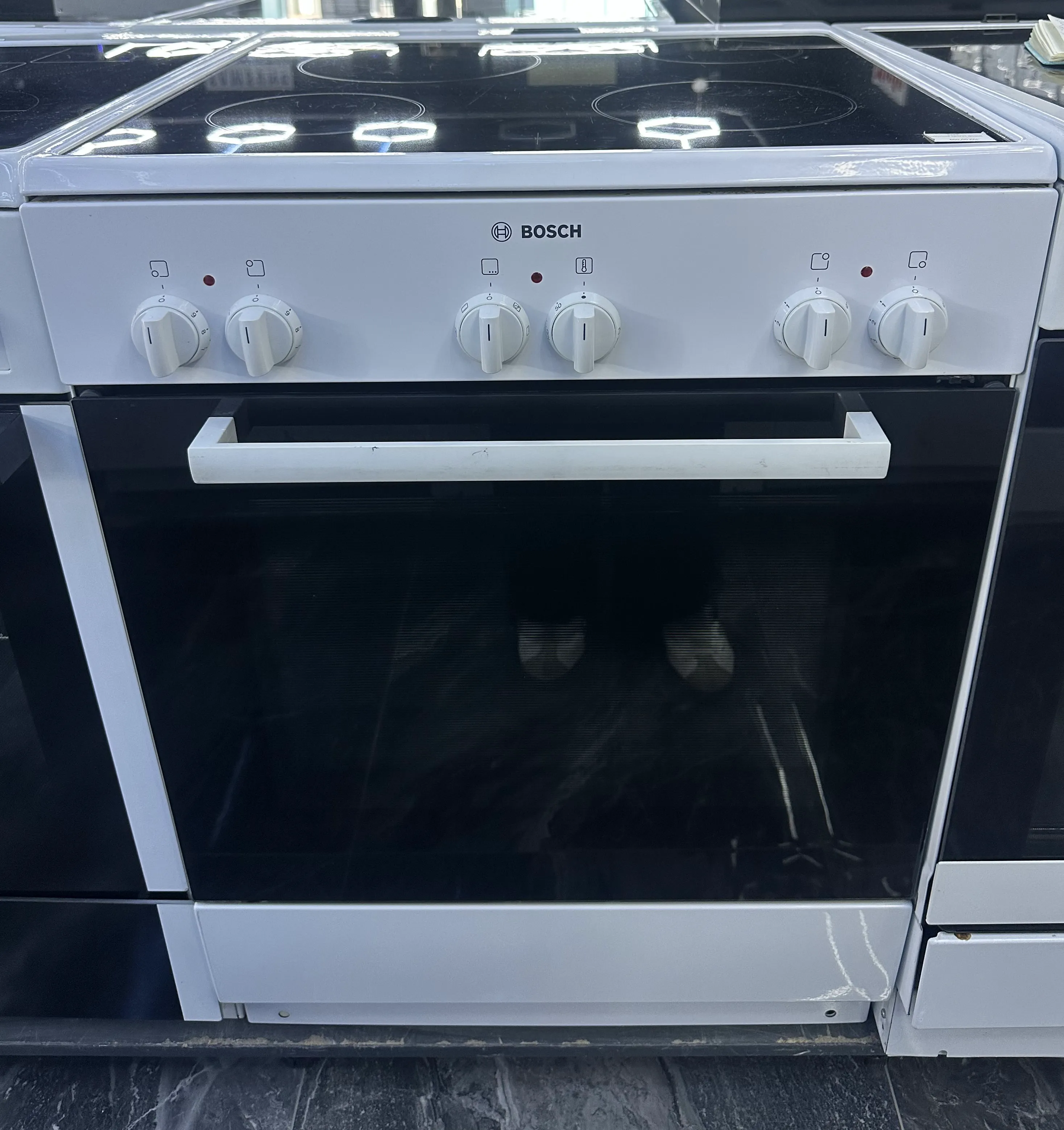 Samostojeci Elektricni Sporet Bosch HKA050150