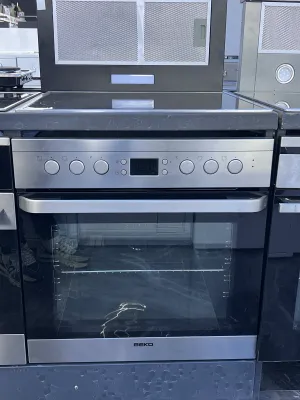 Ugradbena Električna Peć BEKO OUM22321X