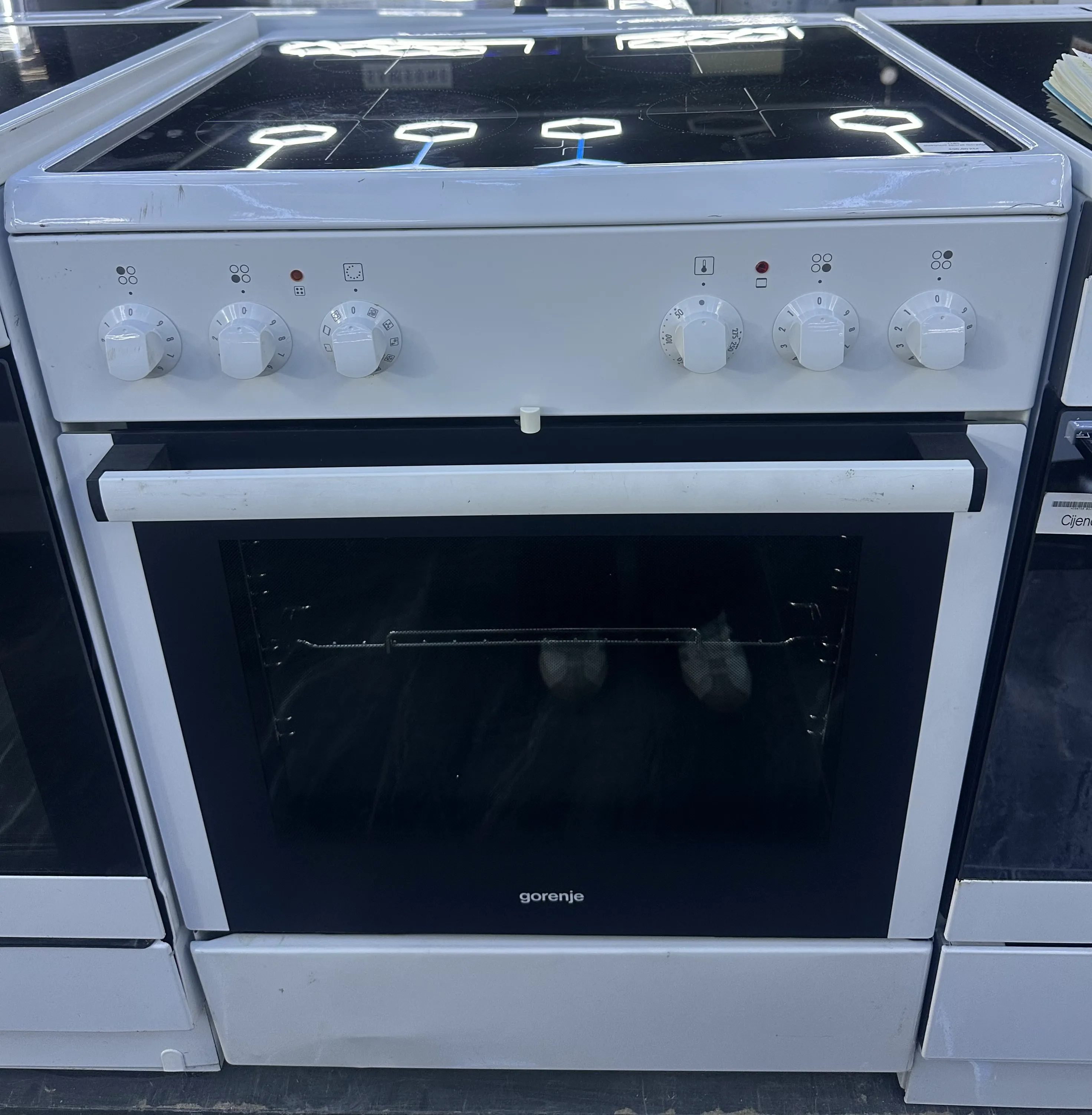 Samostojeci Elektricni Sporet Gorenje EC87121AW