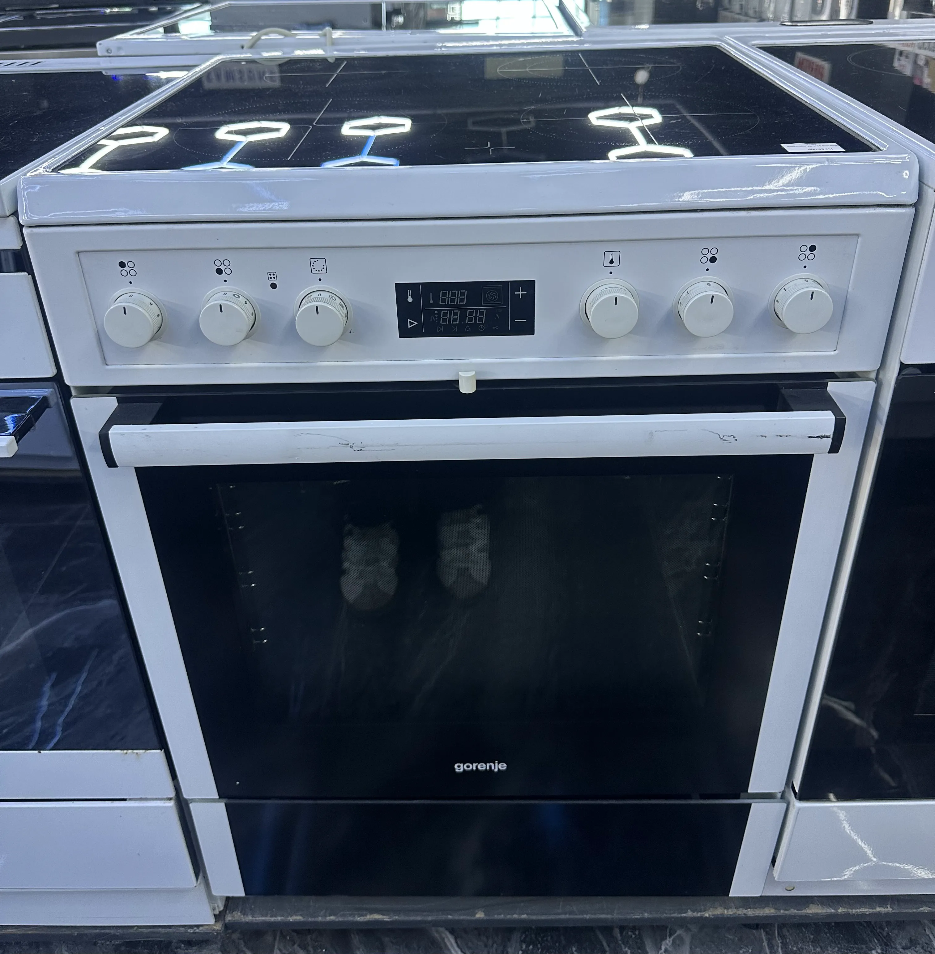 Samostojeci Elektricni Sporet Gorenje EC87551AW